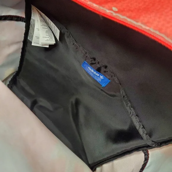 ADIDAS BACKPACK - Picture 4 of 4